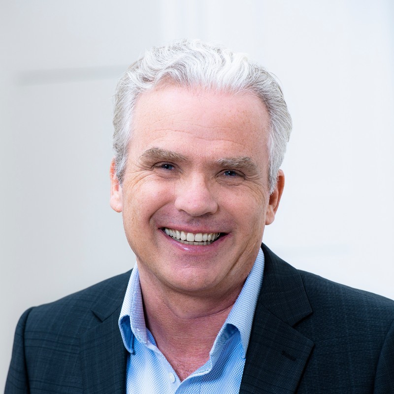 Dr. Arne Holzhausen